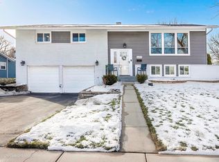 6414 Arnold Dr, Woodridge, IL