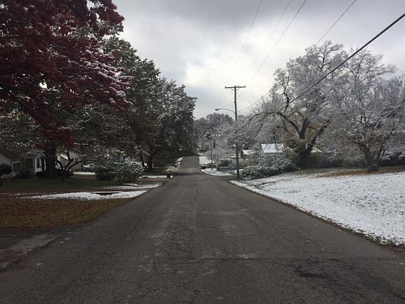 4th image of 3035 S 9th Pl