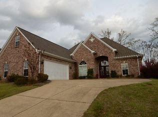 415 Oak Bnd, Brandon, MS 39047