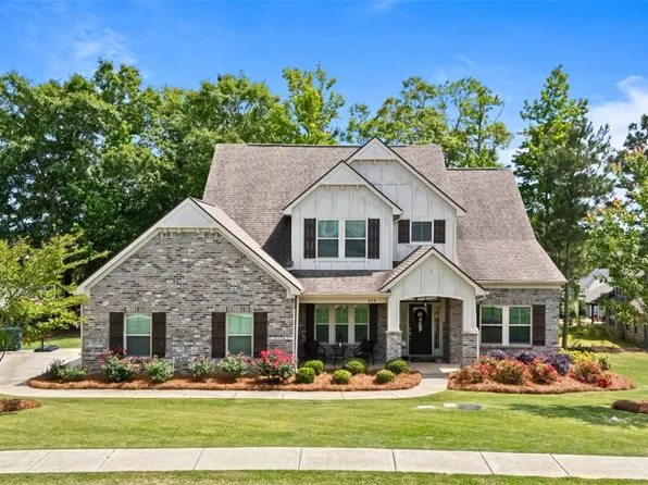 454 Monticello Dr, Auburn, AL 36830