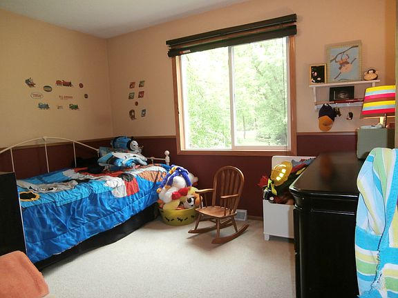 5th image of 1005 2nd St