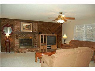 2nd image of 11 Reynard Pl