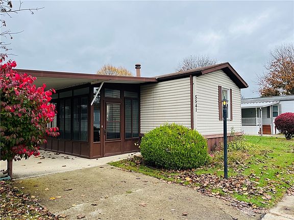 2nd image of 5541 Sierra Cir E
