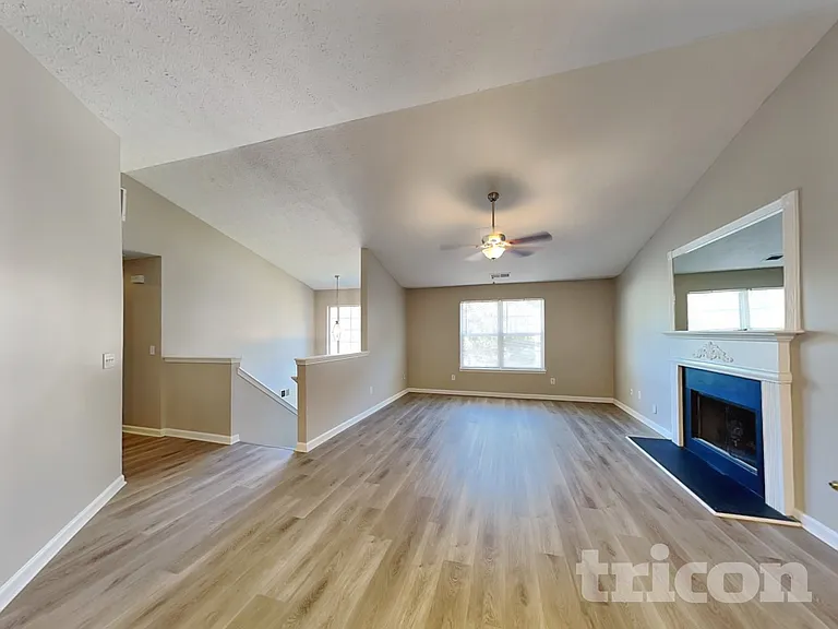 2929 Noah Dr — Photo 3