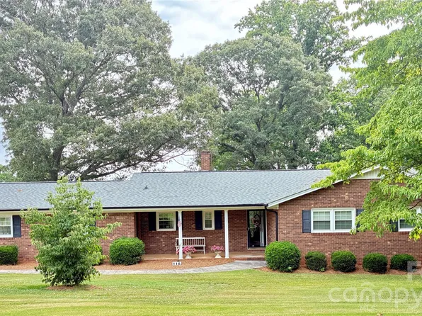 116 White Dogwood Ln, Statesville, NC 28625