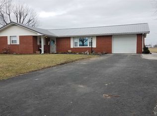 214 E Indian St, Elnora, IN 47529