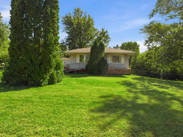 1614 W Richmar Rd, Peoria, IL 61615