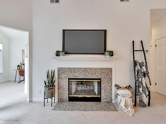 5th image of 875 Tamalpais Avenue #18