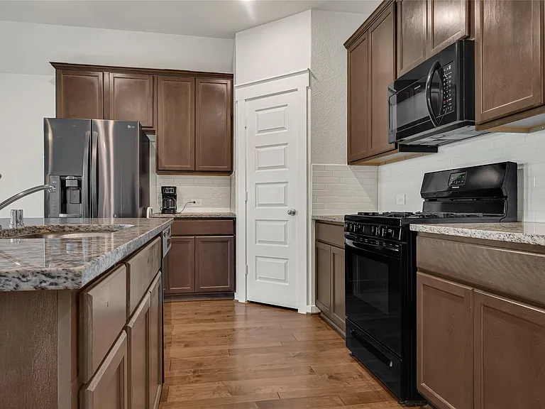30280 Kingston Heath Dr — Photo 7