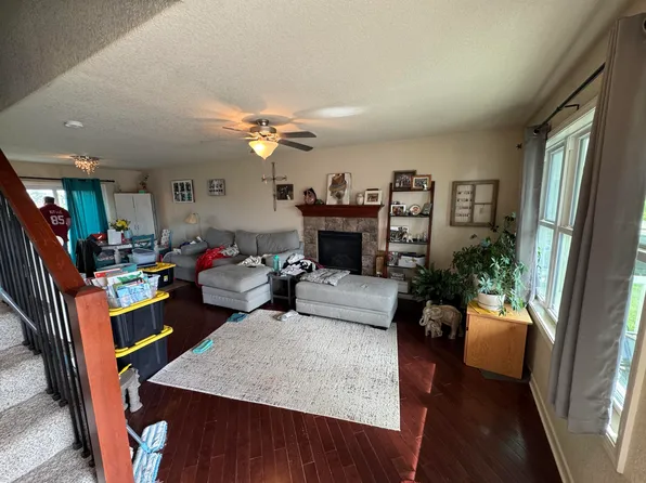 1901 30th Ave SW, Altoona, IA 50009