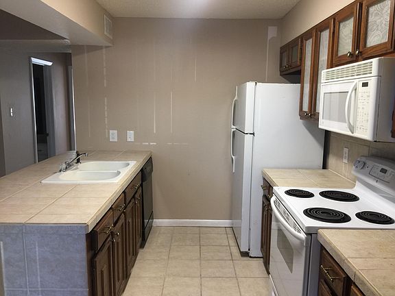 4th image of 333 John Wesley Blvd