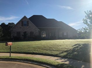 819 Osagian Cir, Brandon, MS 39042