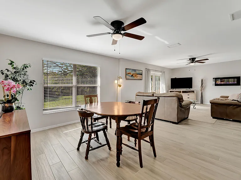 2916 Woodcrest Dr — Photo 6