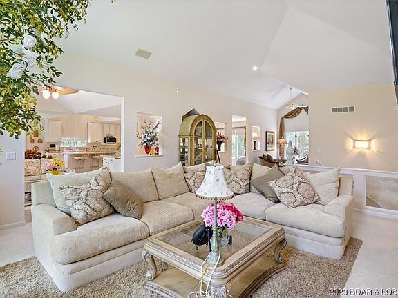 3rd image of 334 Lake Dr