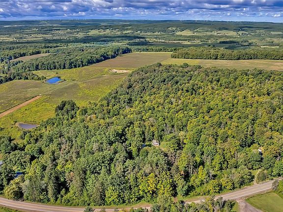 5th image of 9425 Peck Hill Rd