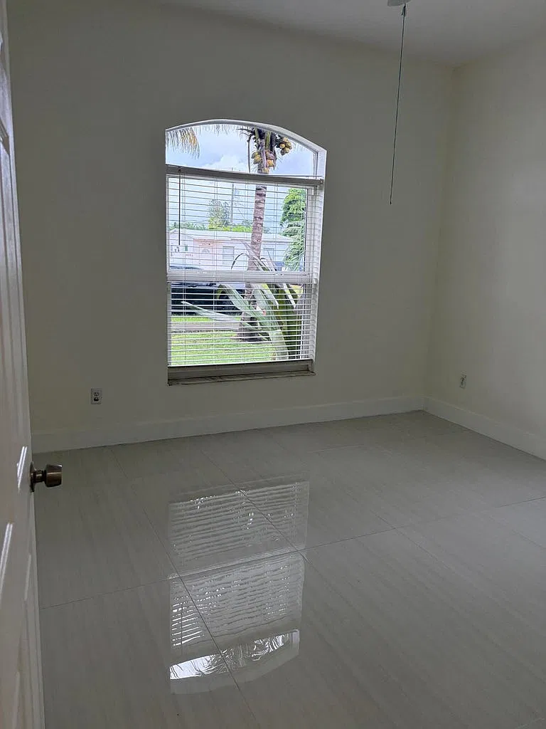 3 bed, 1731 sqft, $3,500 — Photo 4