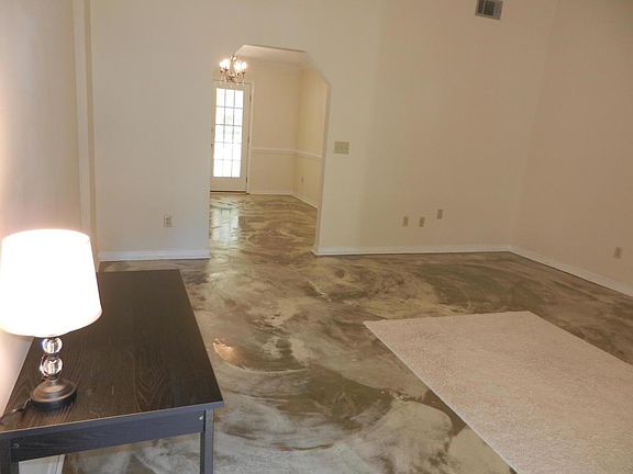 5th image of 774 Overbrook Dr