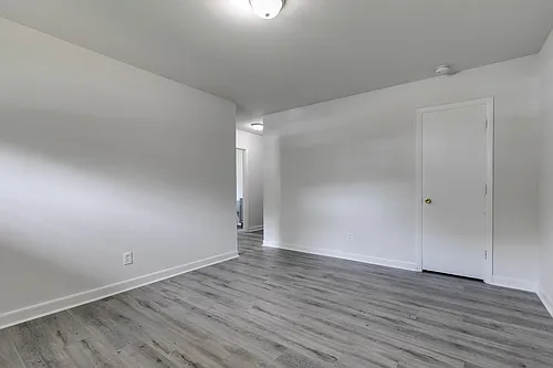 1406 Lenmore St Photo 1