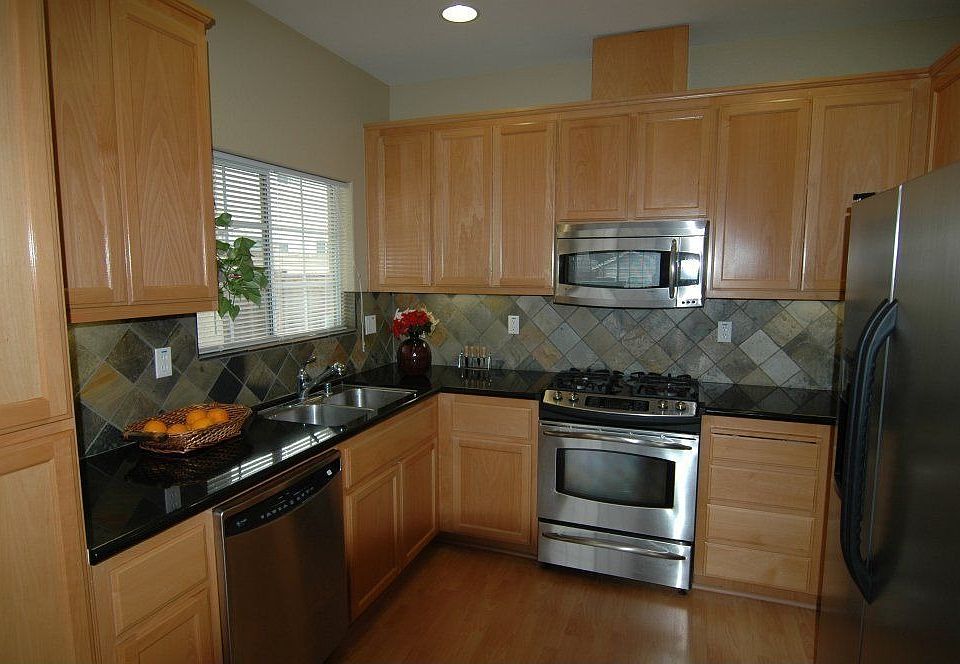 2nd image of 1728 Bowers Ave