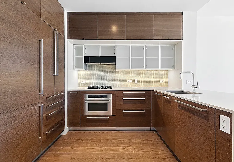 100 W 31st St #41F