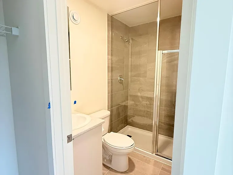16 Melbourne Ave #317B — Photo 17