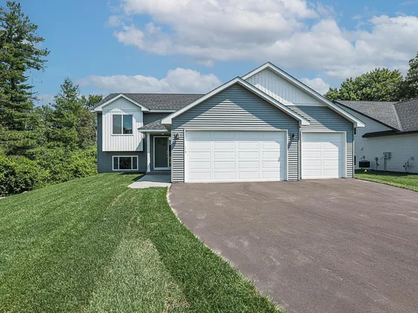 715 114th Ct NE, Blaine, MN 55434