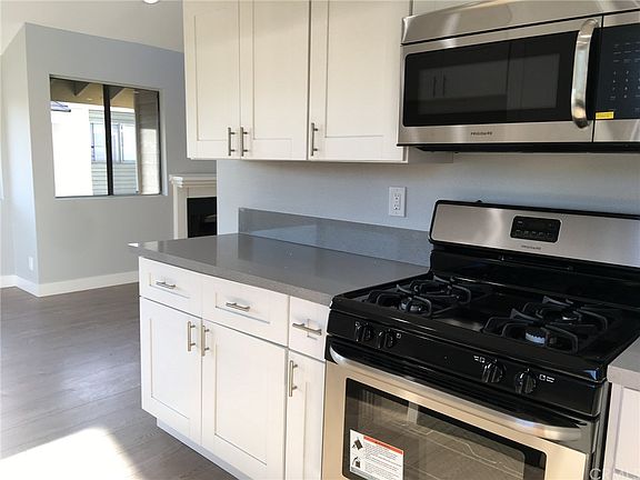 3rd image of 27117 Crossglade Ave Unit 7