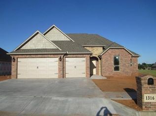 1316 Eagle Ridge Ave, Weatherford, OK 73096