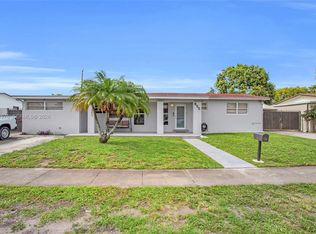 855 W 70th Pl, Hialeah, FL 33014