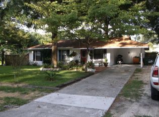 209 NW 6th St, Chiefland, FL 32626