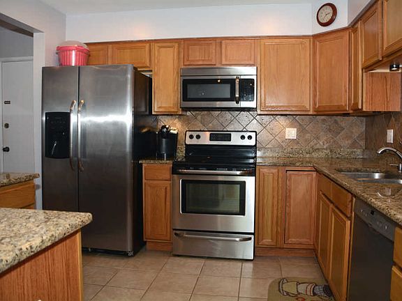 5th image of 2315 E Olive St #4K