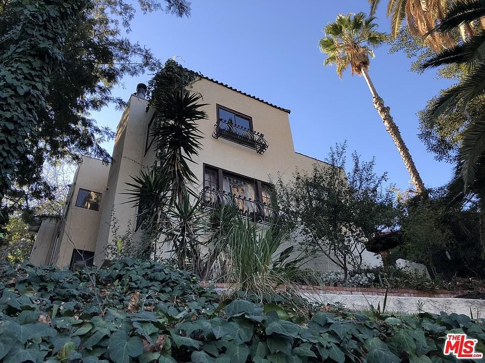 1st image of 3218 Larissa Dr