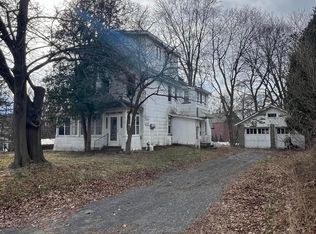 8 Van Rensselaer Rd, Albany, NY 12205