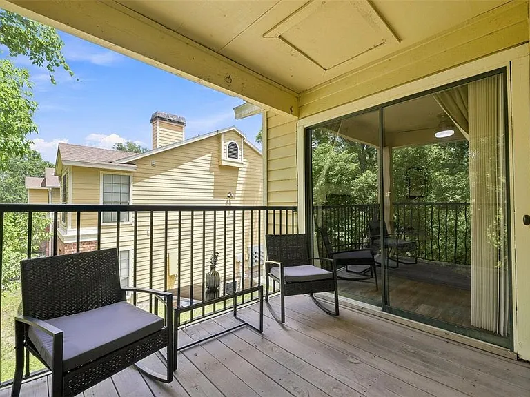8630 Mallard Reserve Dr #203 — Photo 22