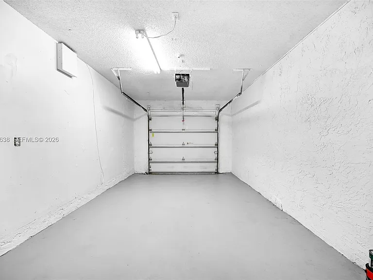 304 SW 77th Ave — Photo 18