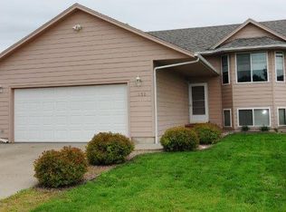 1532 S River Oak Ave, Brandon, SD 57005