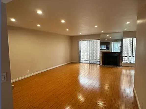 557 E Verdugo Ave, Burbank, CA 91501