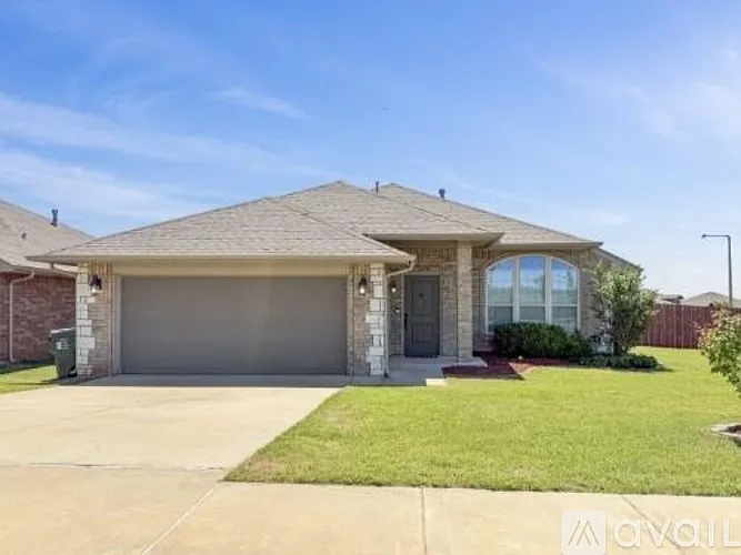 3902 Wiltshire Dr — Photo 1