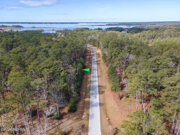 221 Bridgewater Drive, Beaufort, NC 28516