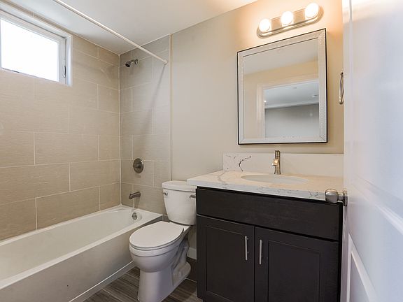 5th image of 8837 Burnet Ave #2
