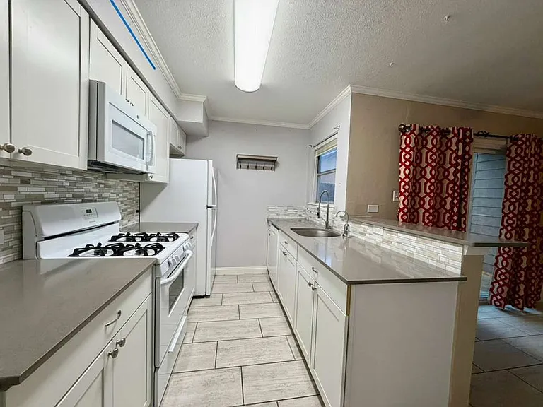 7322 Oak Manor Dr #54 — Photo 7