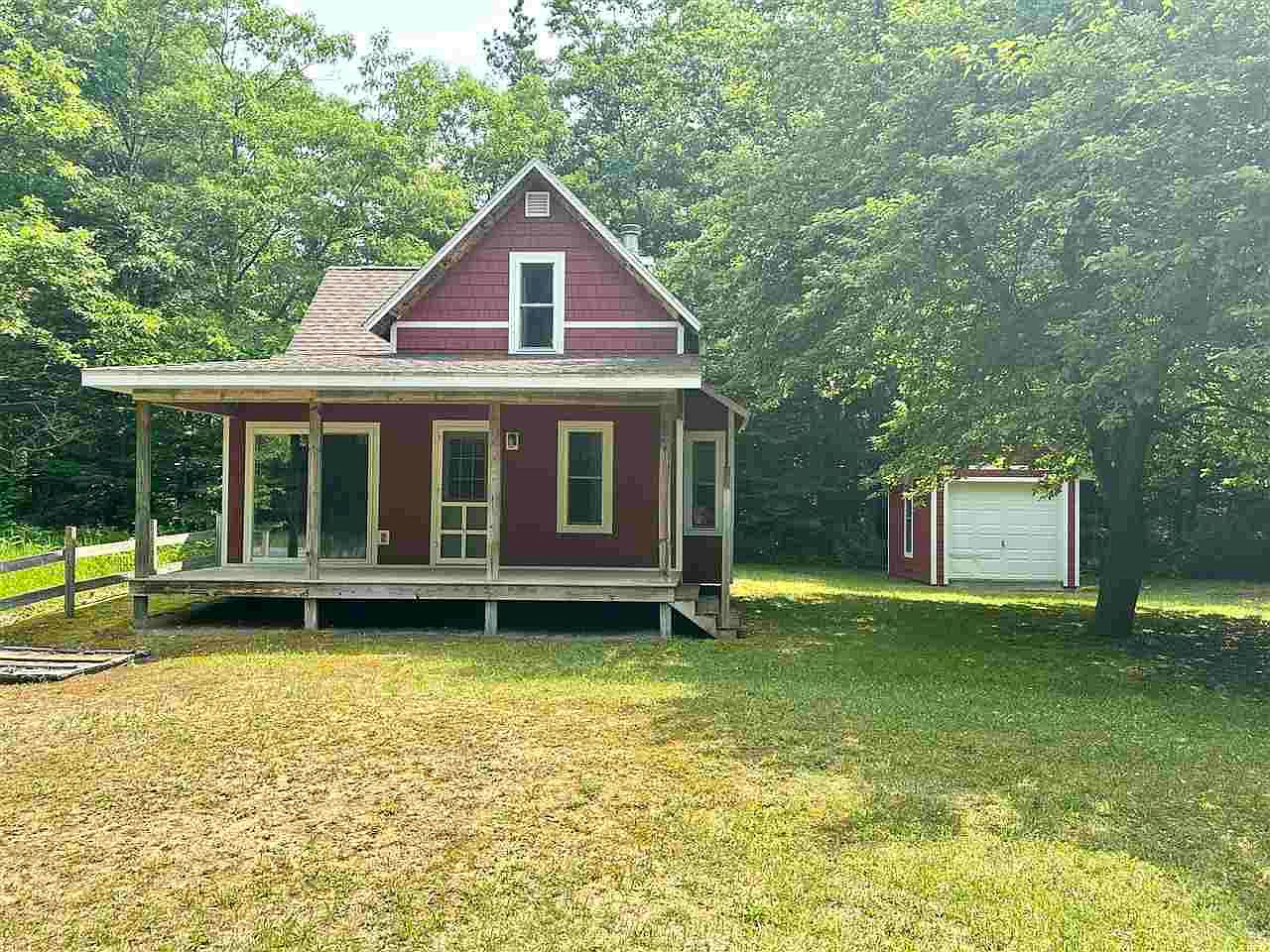 38370 Bay St, Beaver Island, MI 49782 MLS 472002 Zillow