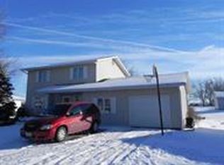 9 Benedict St, Atlanta, IL 61723