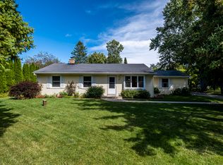 230 Westmoor Dr, Brookfield, WI 53005
