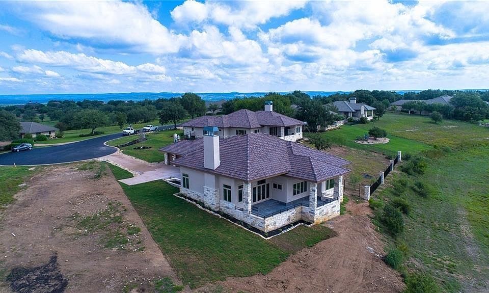 1st image of 1105 Majestic Hills Blvd