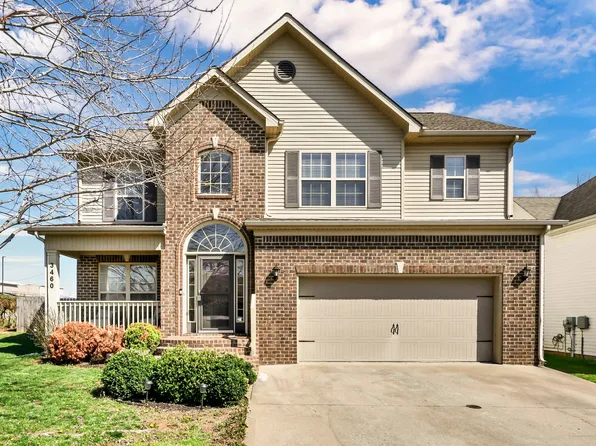 3460 Oak Creek Dr, Clarksville, TN 37040