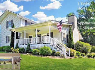 28 Woodcrest Cir, Franklin, NC 28734