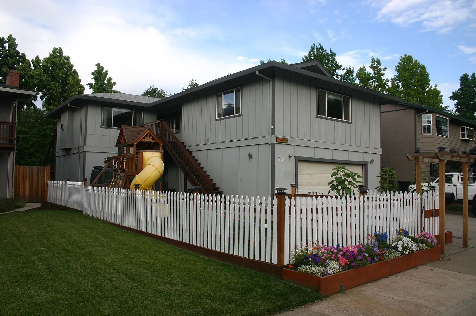 77 Bernice Ave photo 1