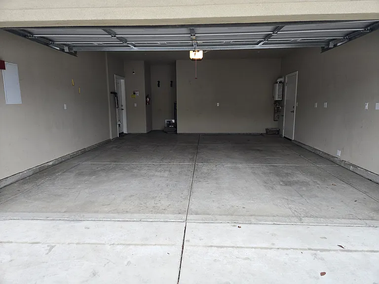 1374 Westgate Dr — Photo 18