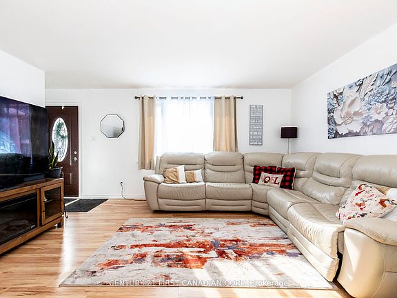 4th image of 12 Noel Ave